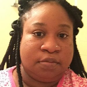 Meet your Posher, Cassandra